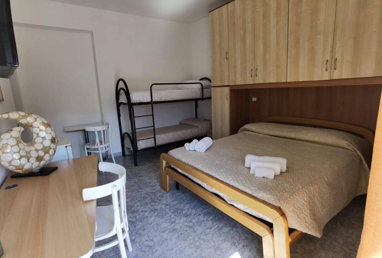 Rosy House Bed & Breakfast Scalea Exterior foto