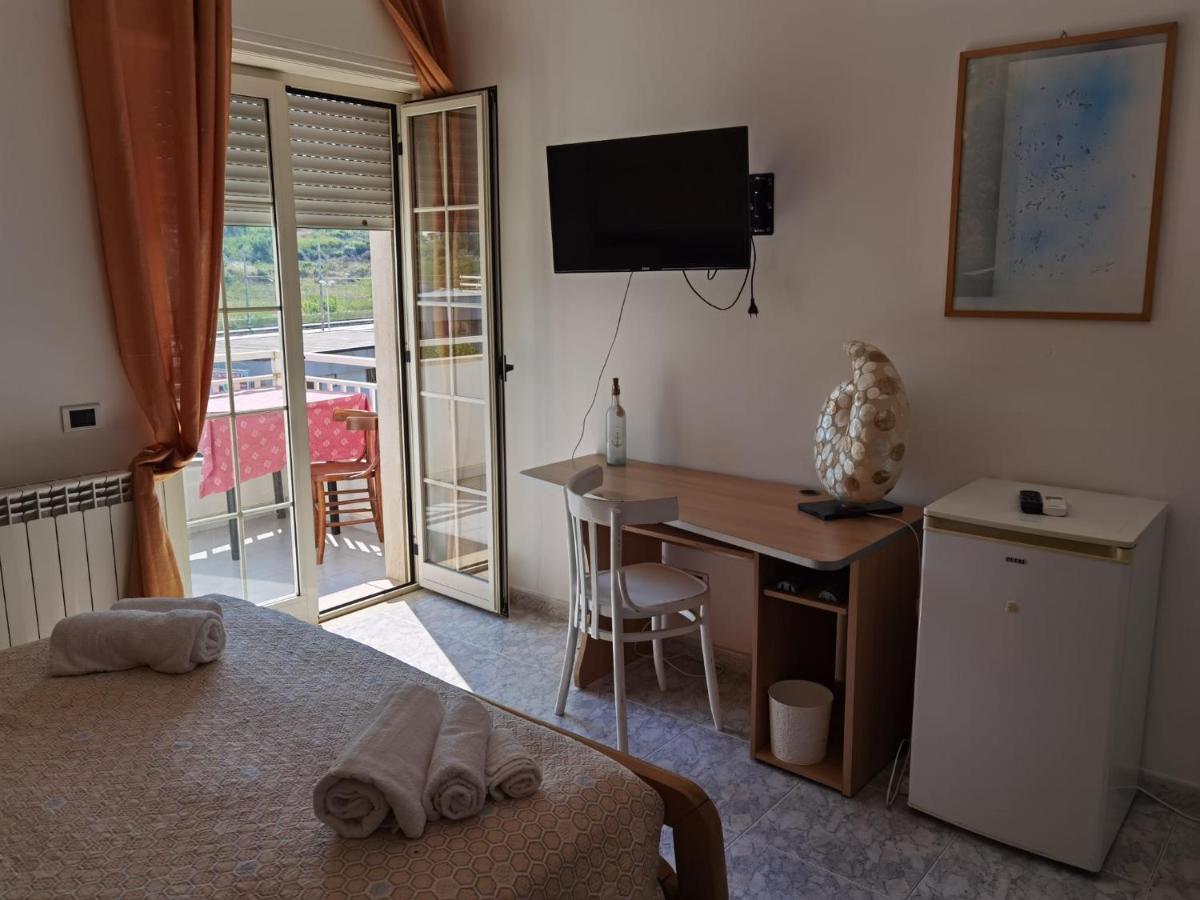 Rosy House Bed & Breakfast Scalea Exterior foto
